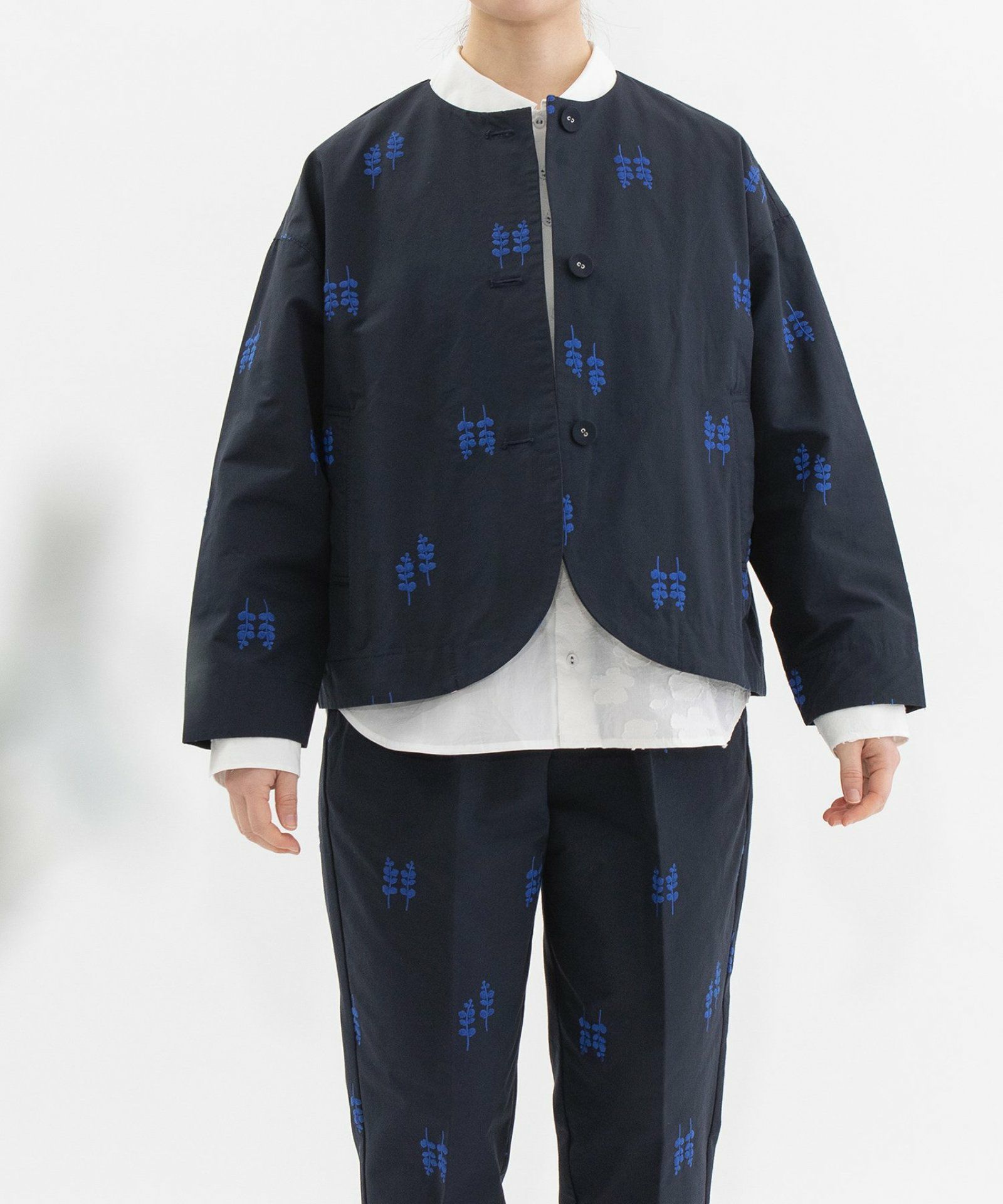 グログラン刺繍ノーカラージャケット | COO ONLINE