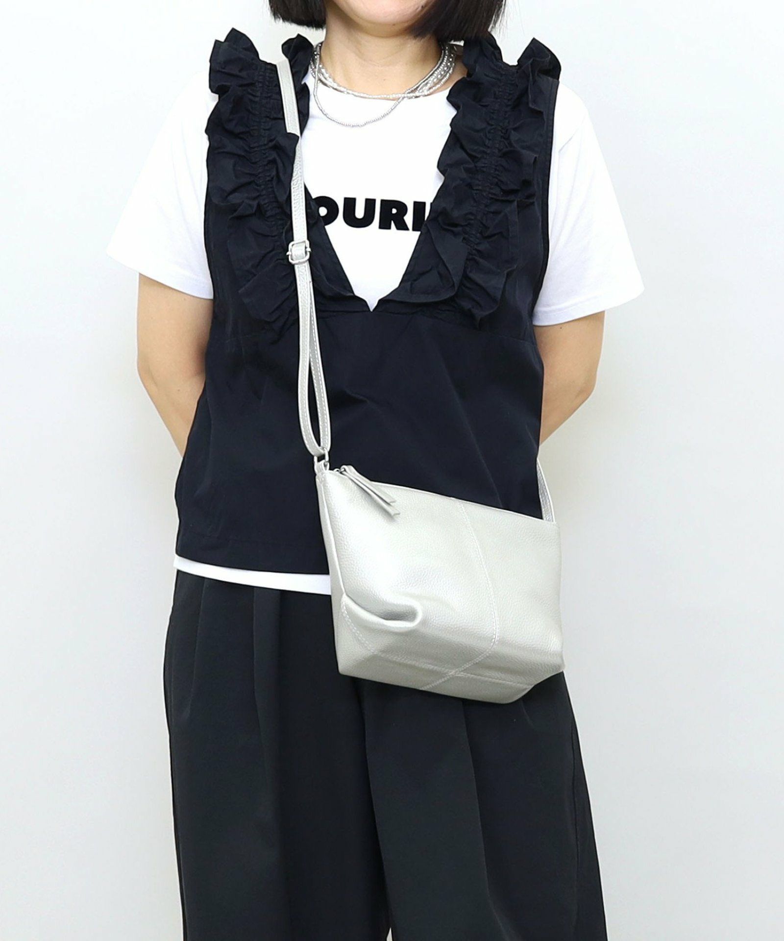 シュリンクレザー台形ポシェット 本革FG | COO ONLINE