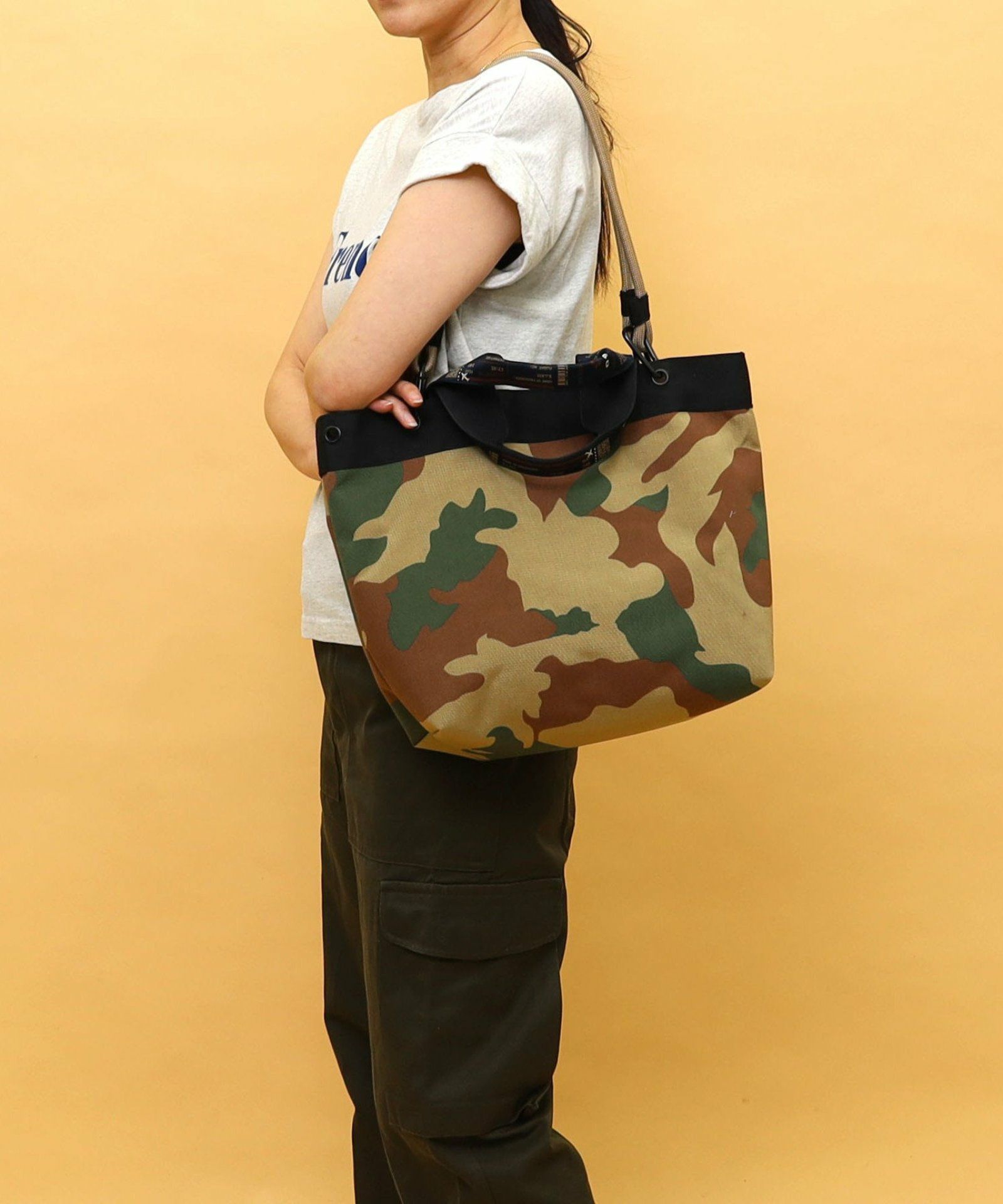 カモフラージュ