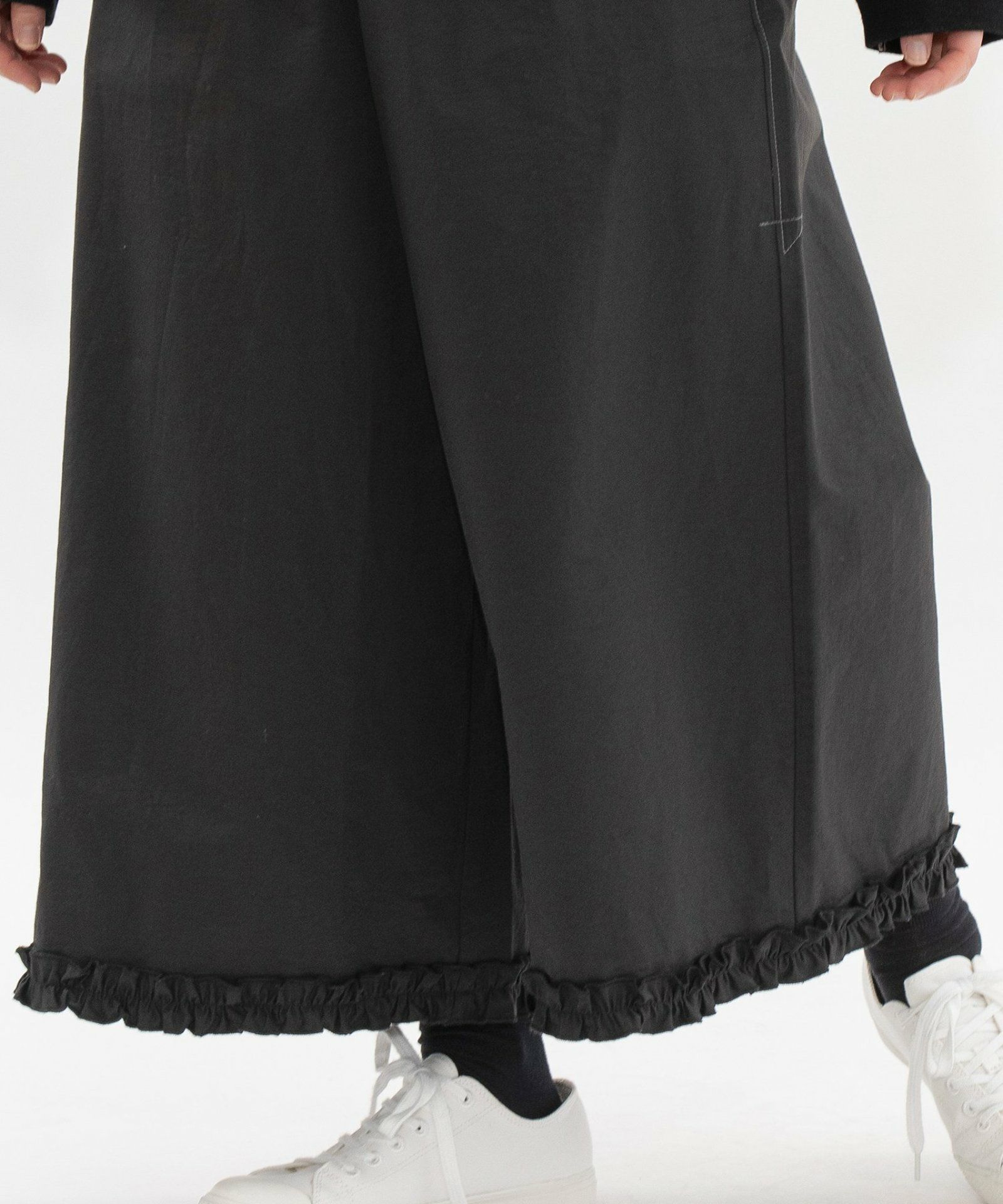 cornet裾フリルクロップドパンツ | COO ONLINE